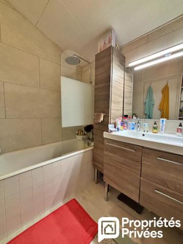 Maison de ville  5 pièce(s) 106.88 m2