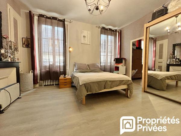 Maison de ville  5 pièce(s) 106.88 m2