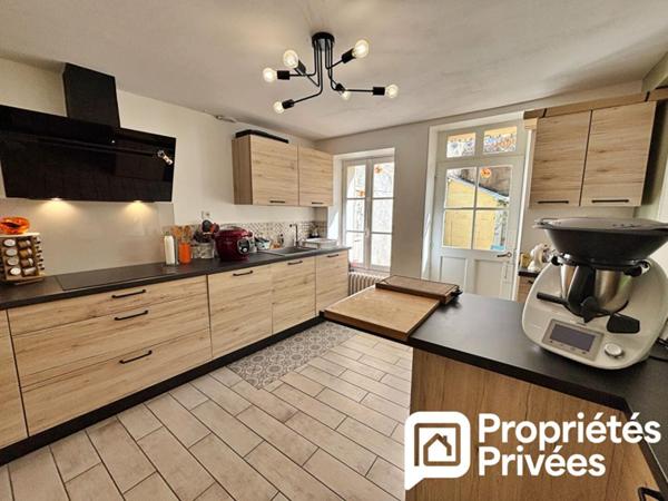 Maison de ville  5 pièce(s) 106.88 m2