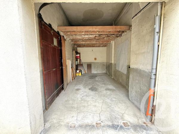 Parking à vendre  17,50 m 2   PARIS  - 75008