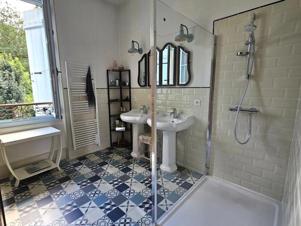 Maison à vendre 9 pièces  (71)