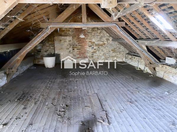 Maison située au cœur du bourg de Noyal-sur-Brutz