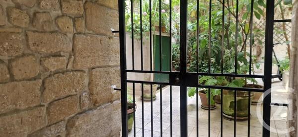 Appartement F2 à vendre  2 pièces - 37 m 2   PARIS  - 75004