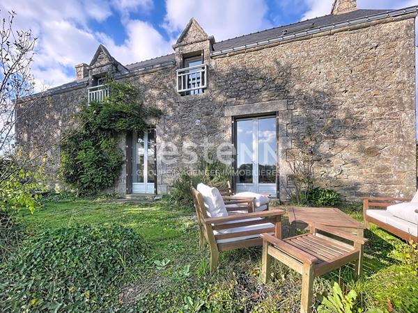 A vendre à Marzan, longère en pierre avec près de 2000m2 de terrain