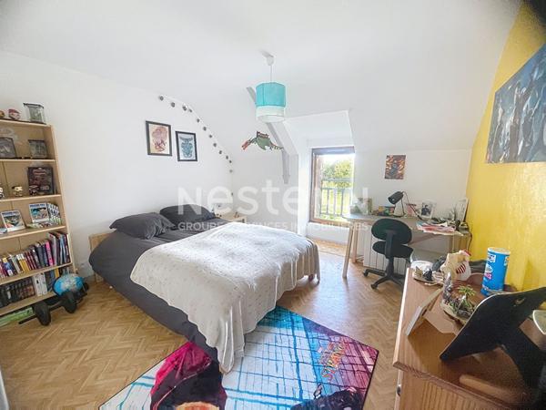 A vendre à Marzan, longère en pierre avec près de 2000m2 de terrain