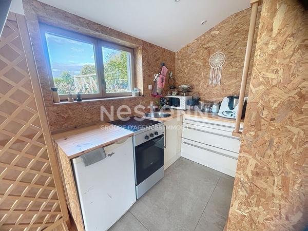 A vendre à Marzan, longère en pierre avec près de 2000m2 de terrain