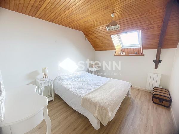 A vendre à Marzan, longère en pierre avec près de 2000m2 de terrain