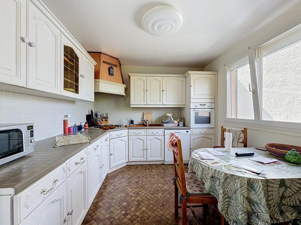 Maison
         4 pièces
        - 88 m² 199 900 € *