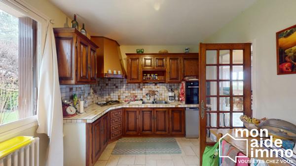 Maison de 80m²+ gîte + 4  garages sur terrain de 3360 m²