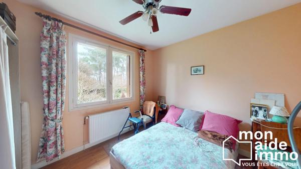 Maison de 80m²+ gîte + 4  garages sur terrain de 3360 m²