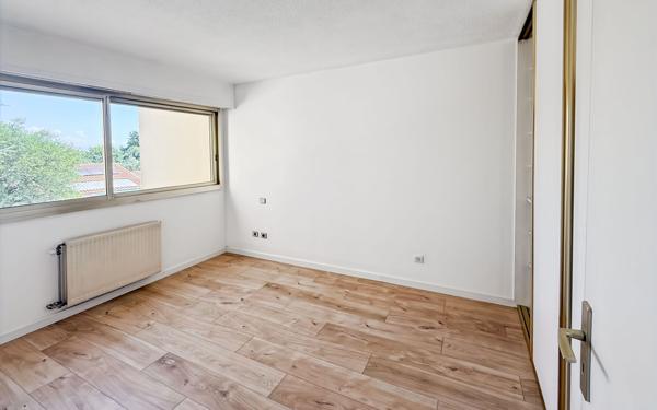 Appartement à vendre    3 pièces • 73,88 m2 Antibes