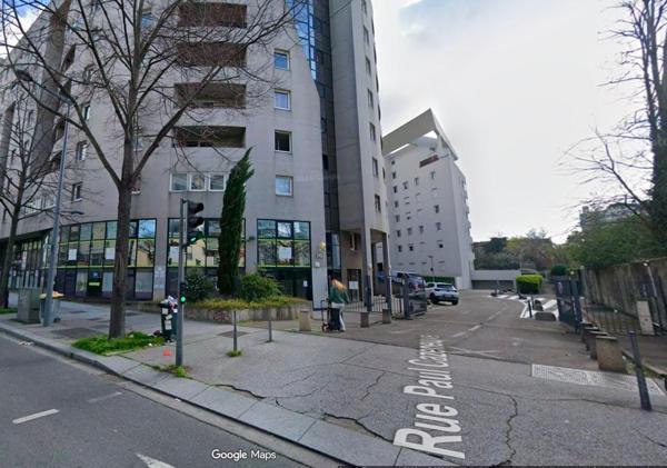 Parking / Garage à louer à Lyon