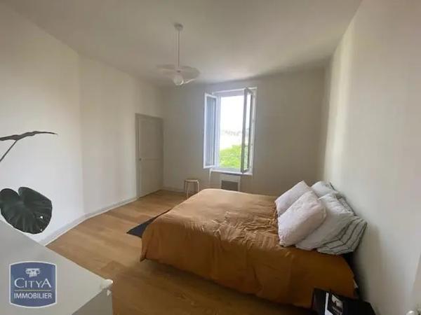 Appartement à louer 3 pièces 61.7m²