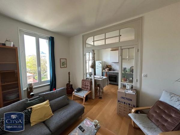 Appartement à louer 3 pièces 61.7m²