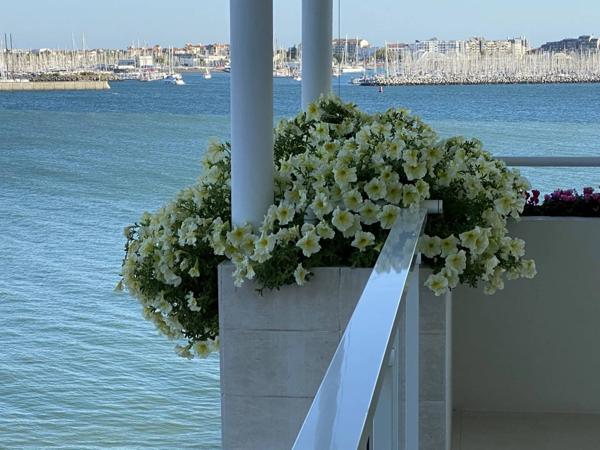 BIEN DE LUXE UNIQUE À LA ROCHELLE