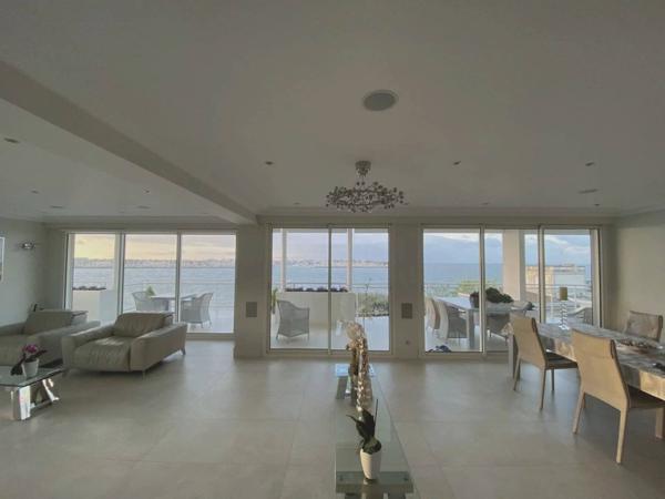 BIEN DE LUXE UNIQUE À LA ROCHELLE