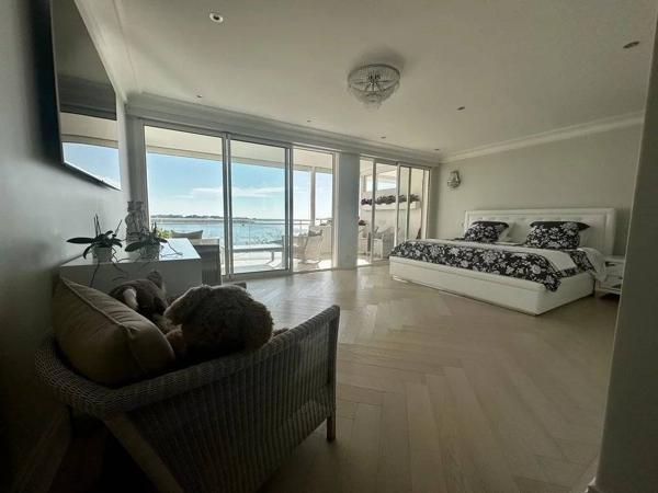 BIEN DE LUXE UNIQUE À LA ROCHELLE