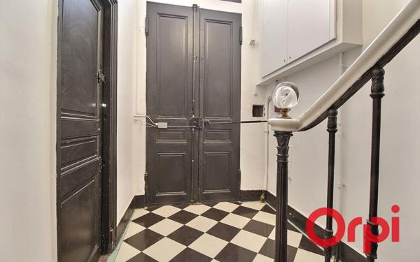 Immeuble à vendre    7 pièces • 144,73 m2 Marseille 2