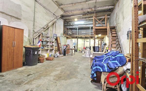 Immeuble à vendre    7 pièces • 144,73 m2 Marseille 2