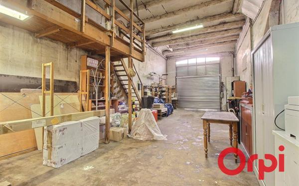 Immeuble à vendre    7 pièces • 144,73 m2 Marseille 2