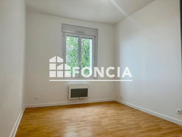 Location Appartement 2 pièces 43.8 m² - 32 RUE GIBERT Bihorel 76420