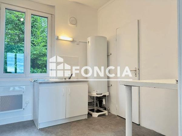 Location Appartement 2 pièces 43.8 m² - 32 RUE GIBERT Bihorel 76420