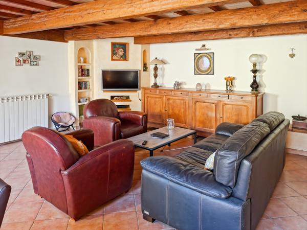 Maraussan (34370) Maraussan, vaste ensemble immobilier aux multiples possibilités