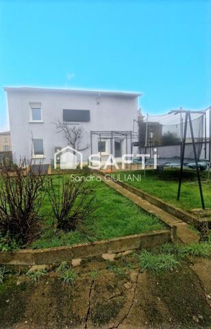 Maison individuelle avec 3 chambres, jardin et terrasse !