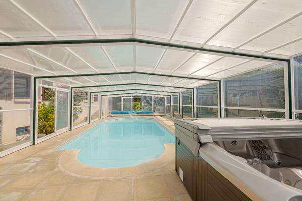 CHEVAIGNÉ / MAISON de 128m² habitable / 581 m² de parcelle / 6 pièces / 4 chambres dont un chambre au rez-de-chaussée