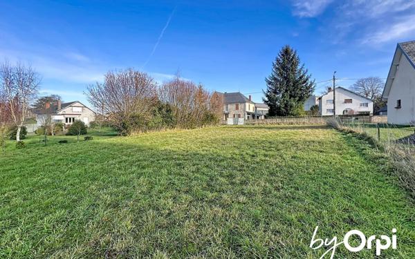 Terrain à vendre    Saint-Gervais-d'Auvergne