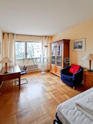 GARCHES quartier résidentiel -BAIL MEUBLE