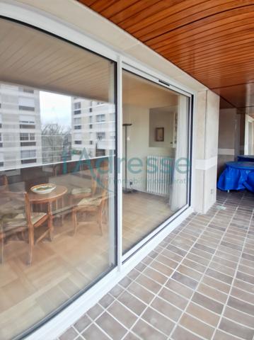 GARCHES quartier résidentiel -BAIL MEUBLE