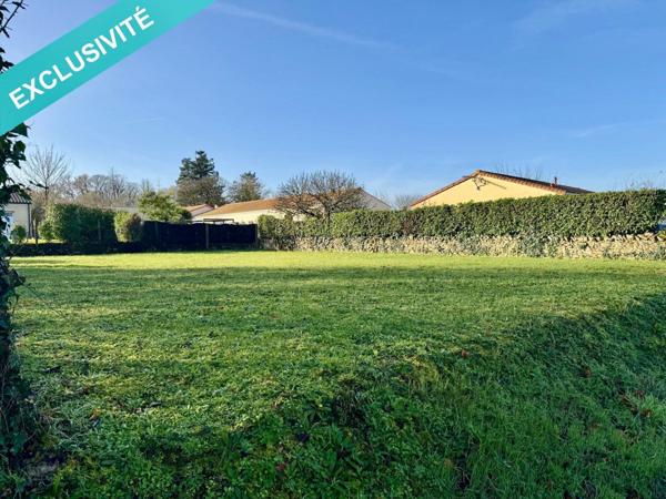 AIGONDIGNÉ CENTRE TERRAIN LIBRE DE CONSTRUCTEUR