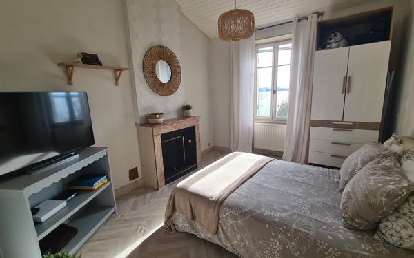 Maison à vendre    5 pièces •  Bourg