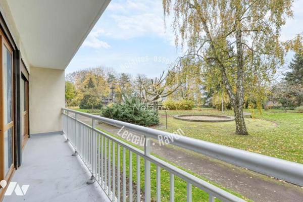 Appartement 3 pièces avec balcon de 63 m2, Vélizy Villacoublay secteur Mairie