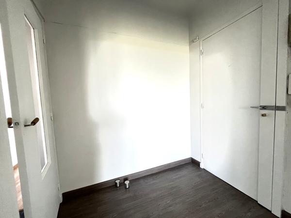 Avignon extra-muros - Appartement T3 lumineux de 56.73 m2 avec garage et cave dans résidence