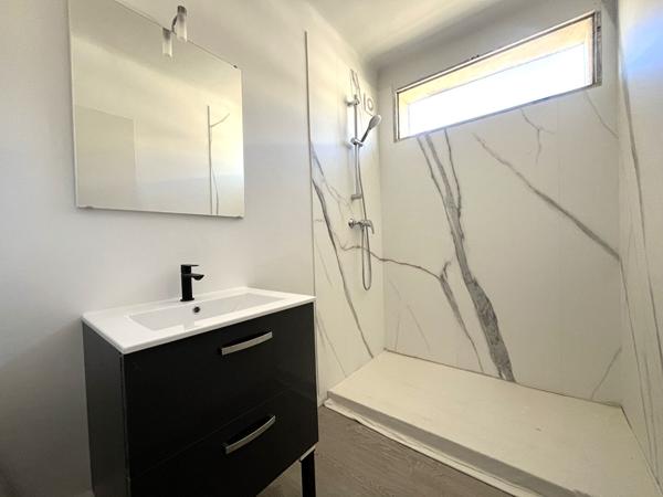 Avignon extra-muros - Appartement T3 lumineux de 56.73 m2 avec garage et cave dans résidence