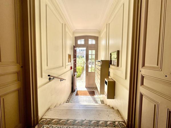 Saint Mandé Sud- Appartement Familial 108m2-5P/3CH- 2 Caves- 5è Etage