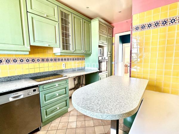 Saint Mandé Sud- Appartement Familial 108m2-5P/3CH- 2 Caves- 5è Etage