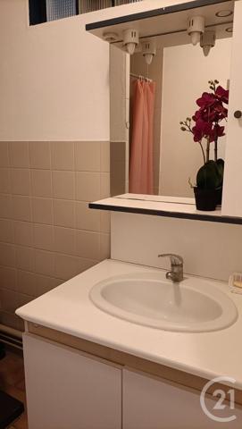 Immeuble à vendre  150 m2 HELLEMMES LILLE - 59