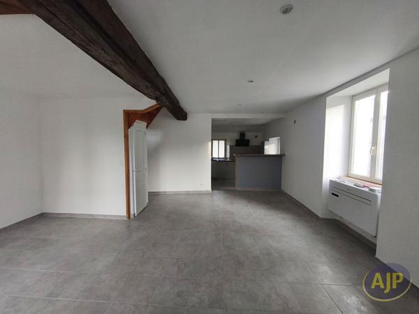 Location maison Bourg L Eveque : 520 € - AJP Immobilier Segré