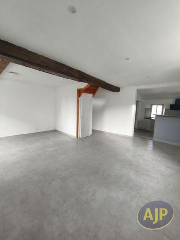 Location maison Bourg L Eveque : 520 € - AJP Immobilier Segré