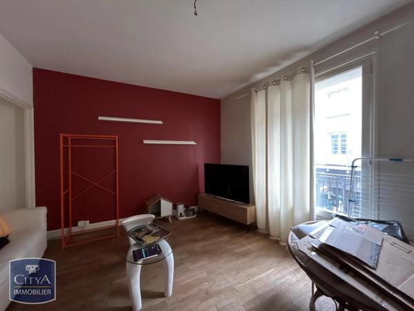Appartement à louer 2 pièces 55.8m² Tours (37000)