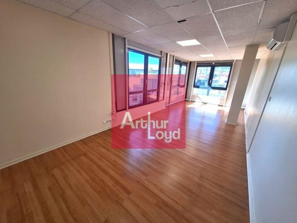 CLERMONT-FERRAND LA PARDIEU A LOUER BUREAUX 200M²