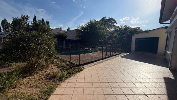 Maison spacieuse 8 pièces à vendre à Mérignac, secteur Pichey