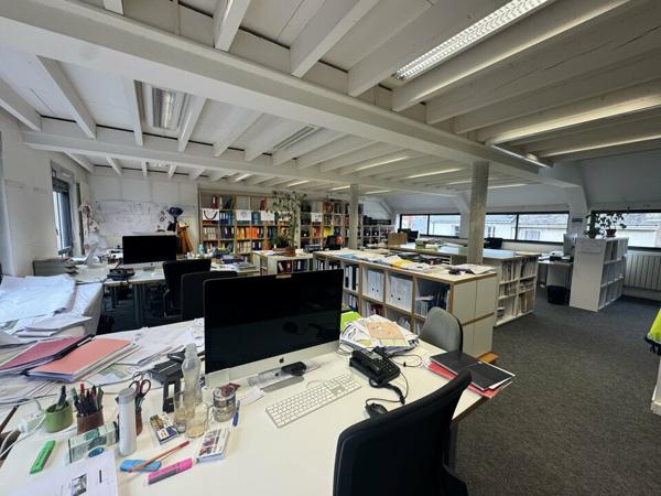 TOURS CENTRE PREBENDES BUREAUX A LOUER DE 118 M² AVEC POSSIBILITE DE PARKINGS