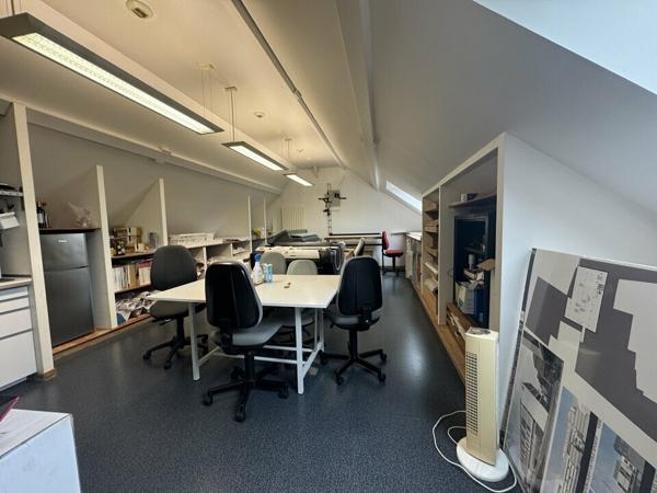 TOURS CENTRE PREBENDES BUREAUX A LOUER DE 118 M² AVEC POSSIBILITE DE PARKINGS
