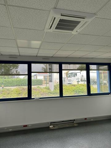 BUREAUX à VENDRE de 786 m²