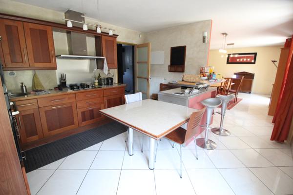 Mandres-les-Roses (94520) Maison 5 chambres Mandres les roses