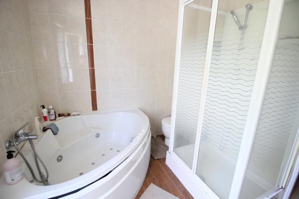 Mandres-les-Roses (94520) Maison 5 chambres Mandres les roses